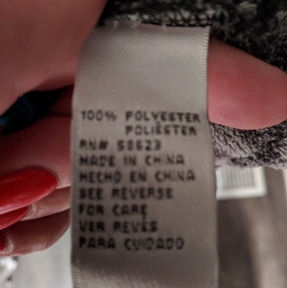 Gray jacket w/pockets - Picture 4 of 5